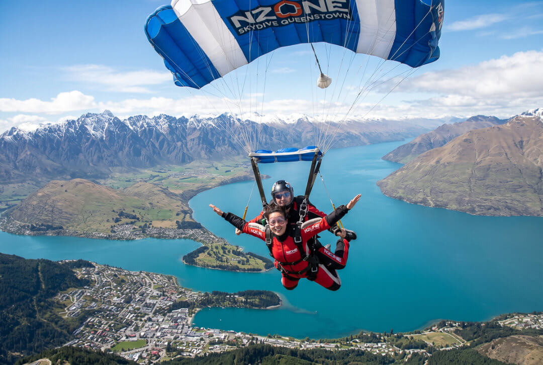 NZONE Skydive 皇后鎮跳傘,空中俯瞰瓦卡蒂普湖與卓越山脈