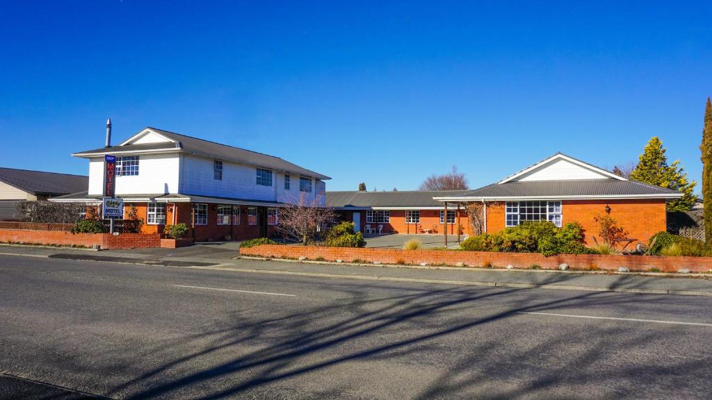 Colonial Motel Twizel 殖民地汽車旅館外觀