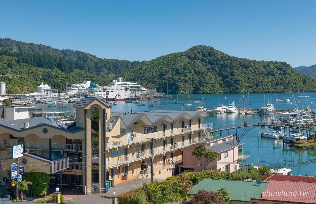 Beachcomber Inn Picton 皮克頓住宿外觀
